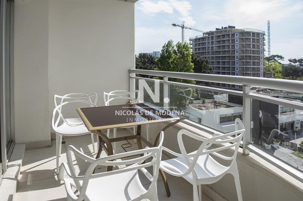 Departamento de 1 y medio dormitorio en venta a