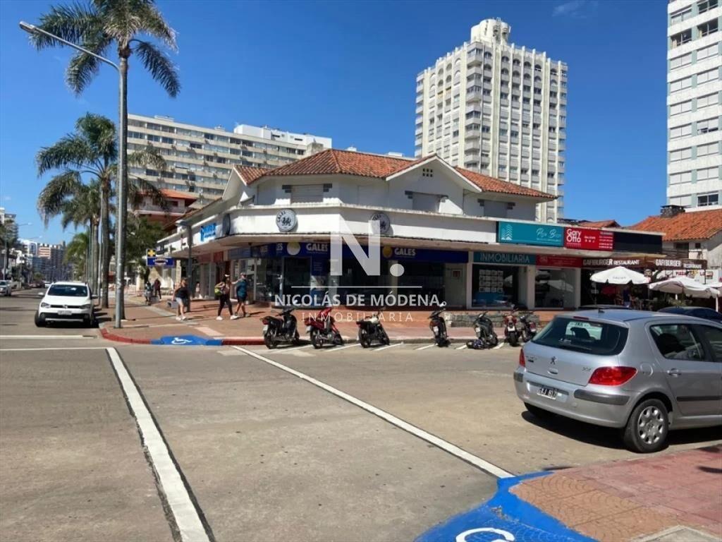 Casa apartamento en venta en la mejor esquina de