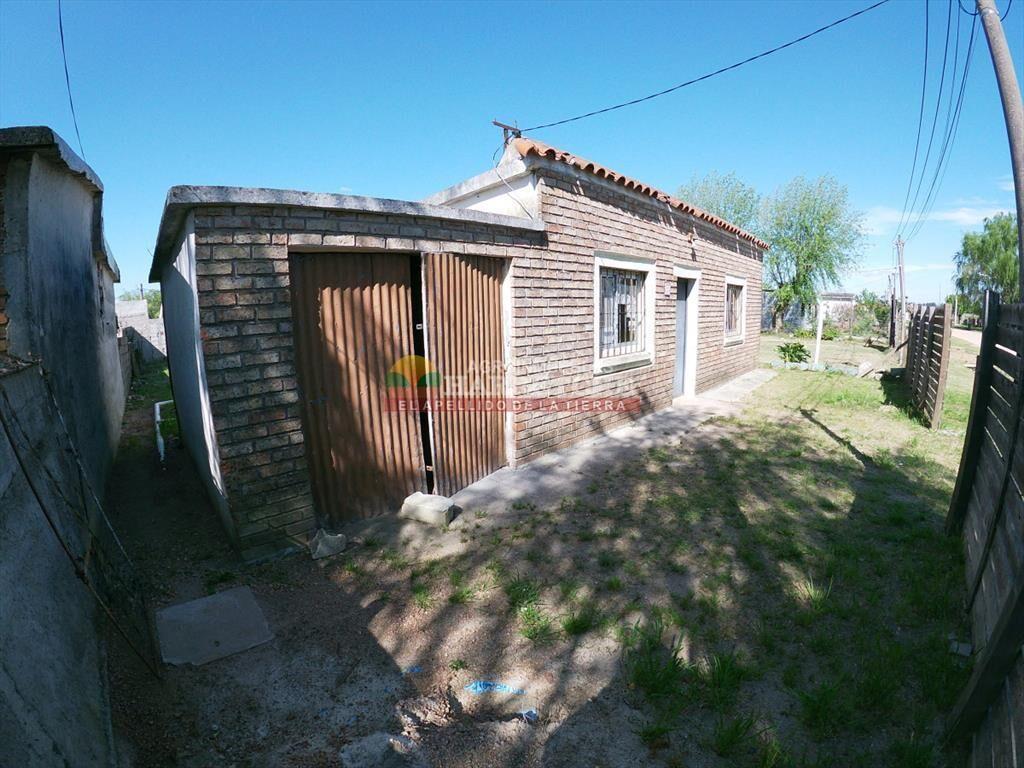Casa en venta, 2 dormitorios, garaje, DUEÃ?O U$S
