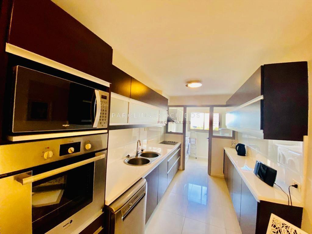 Apartamento en venta de 3 dormitorios en Torre