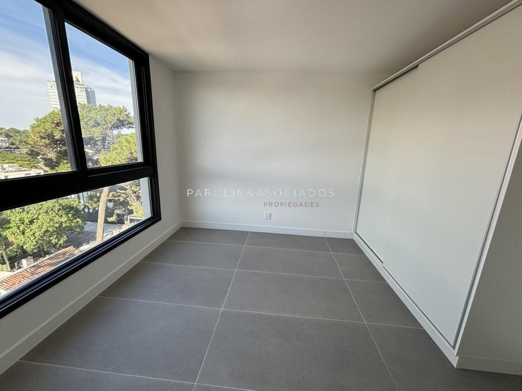 apartamento de 2 dormitorios moderno VIEW PUNTA DEL ESTE