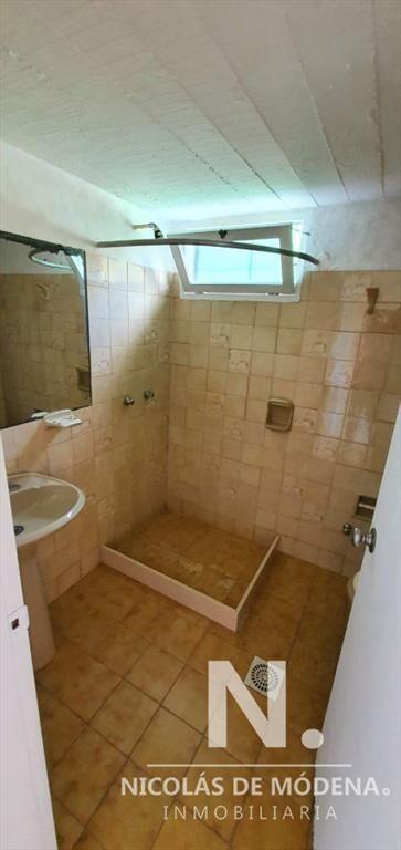 Casa en Altos de Punta Piedras, 4 dormitorios *