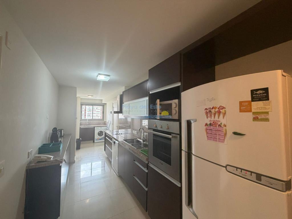 Apartamento de 3 dormitorios en Venta en Punta ,