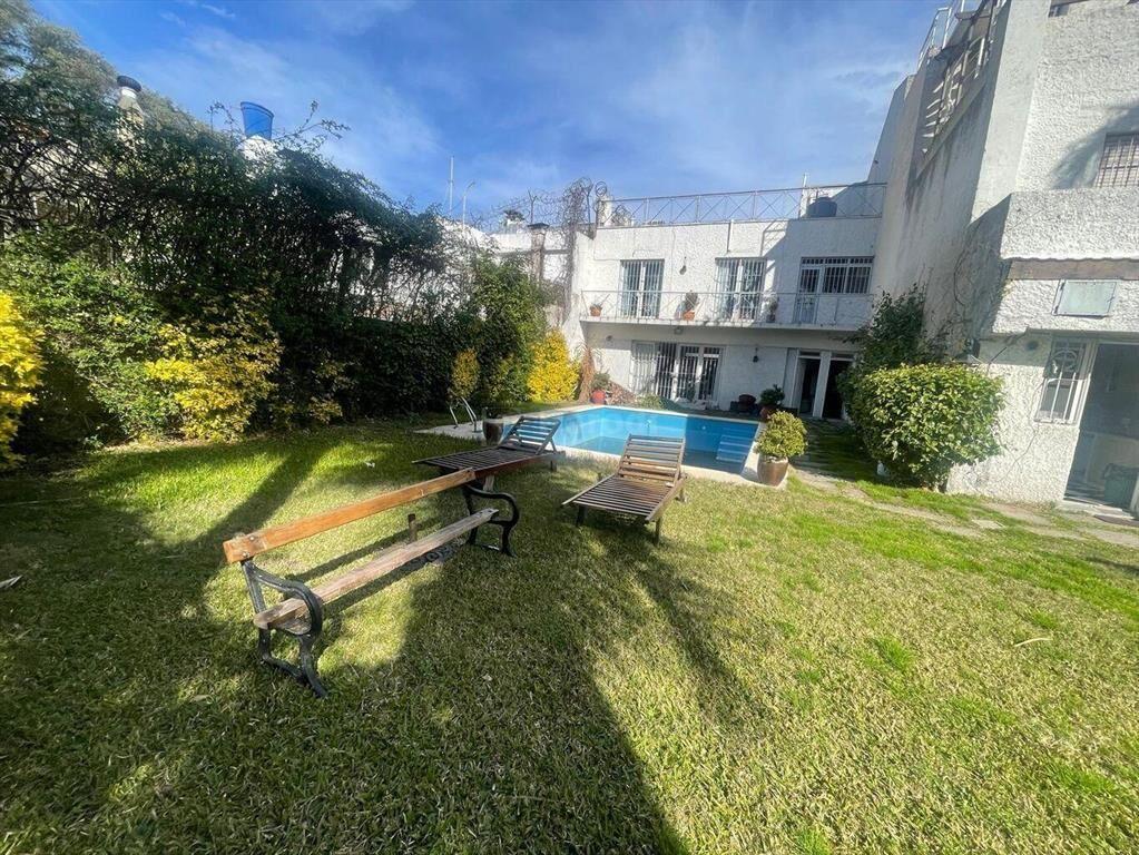 PARODI Venta de casa con jardin Parque Batlle