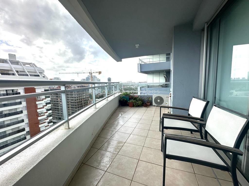 Apartamento en venta de 3 dormitorios en Forest
