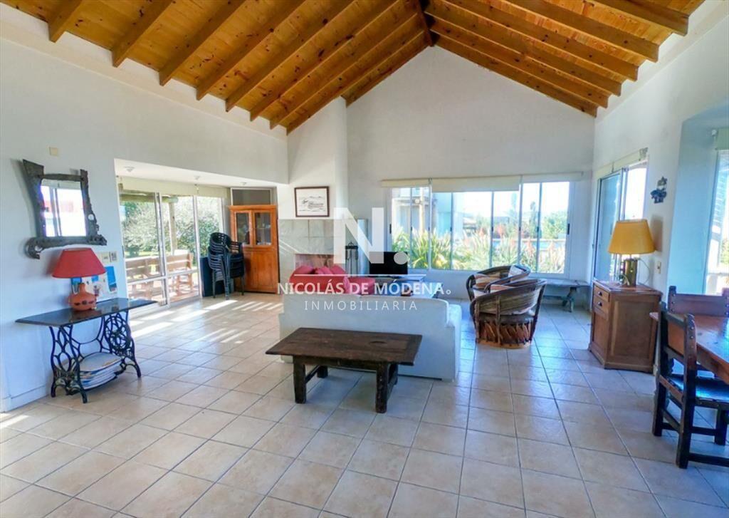 En venta casa de 3 dormitorios en Tio Tom, Punta Ballena.