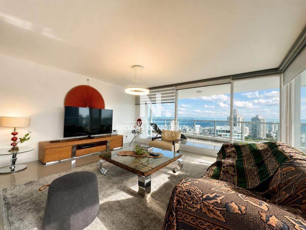 Venta de Apartamento en venta 3 dormitorios en y