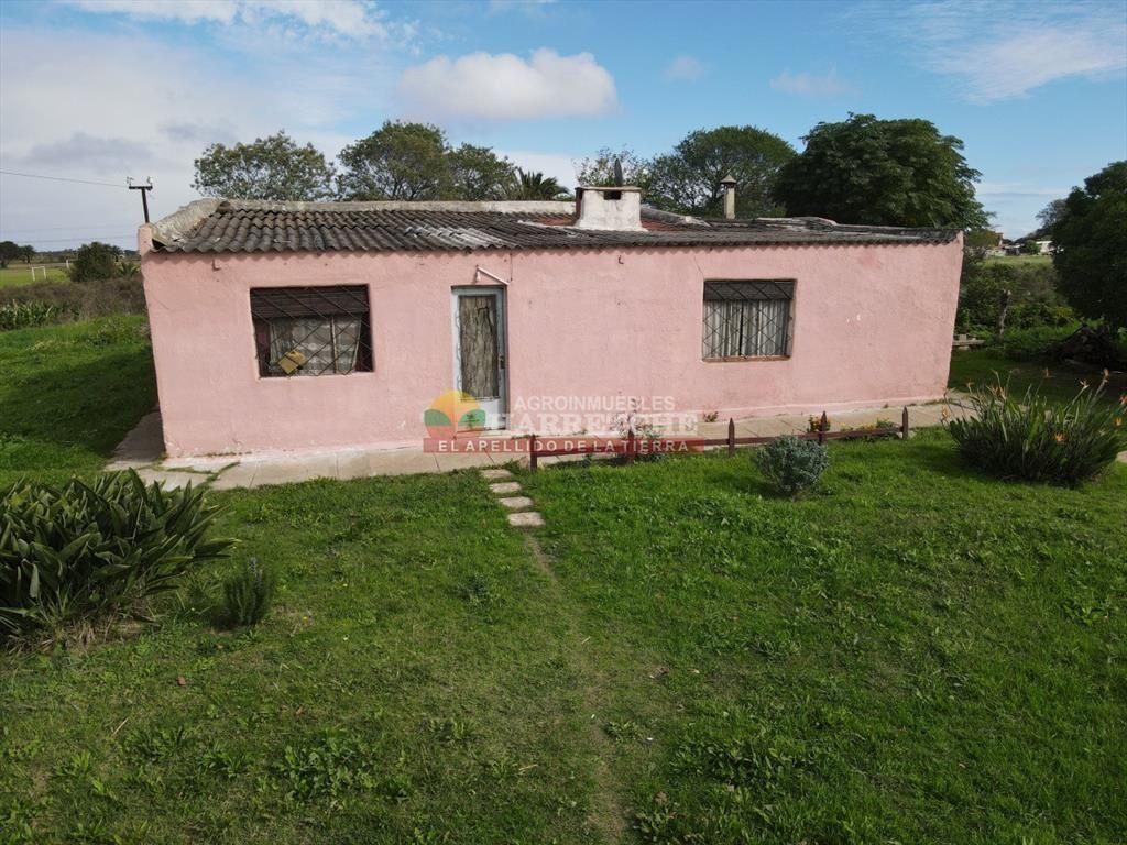 Casa con terreno en venta a pasitos de ruta 1, de