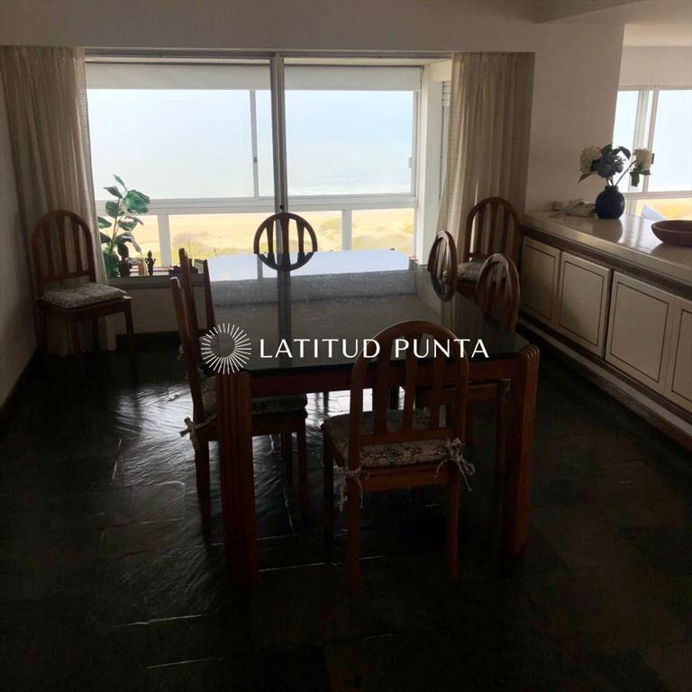 Apartamento en Brava, 3 dormitorios