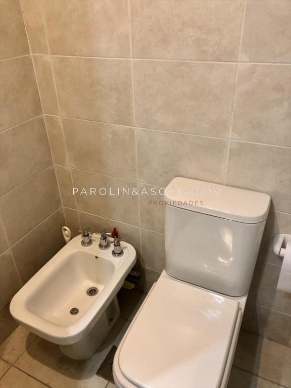 MUY LINDO DEPARTAMENTO CON BAJOS GASTOS COMUNES !