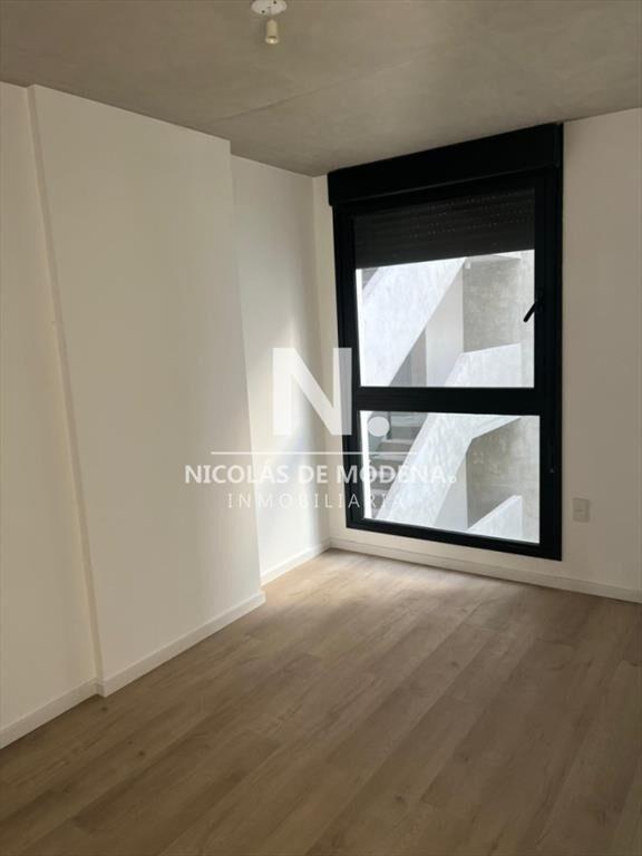 Venta Luminoso Apartamento de 2 Dormitorios a Con Excelente