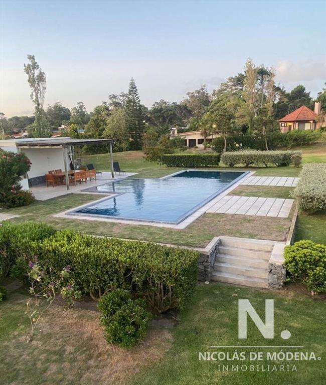 Mansion en venta y alquiler en Punta del Este, 8 dormitorio