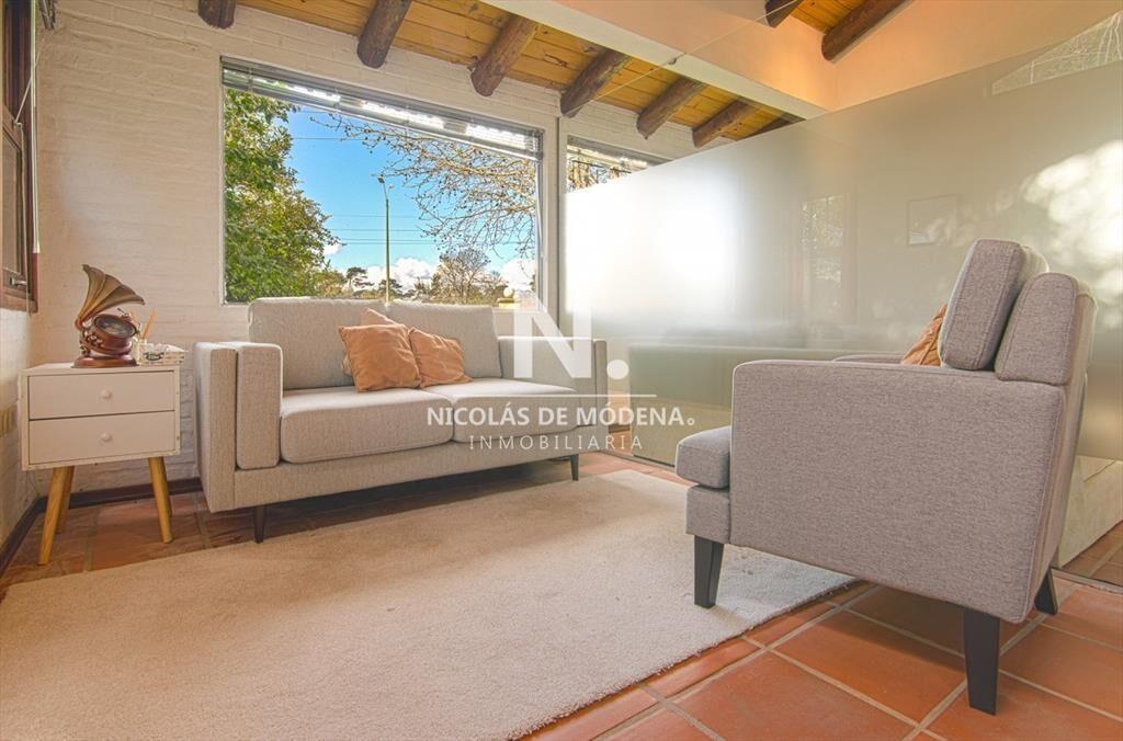 En venta impecable casa de 3 dormitorios, en del