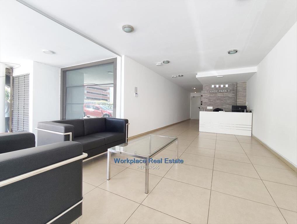 VENTA CON RENTA. OFICINA - A metros de WTC - BUCEO