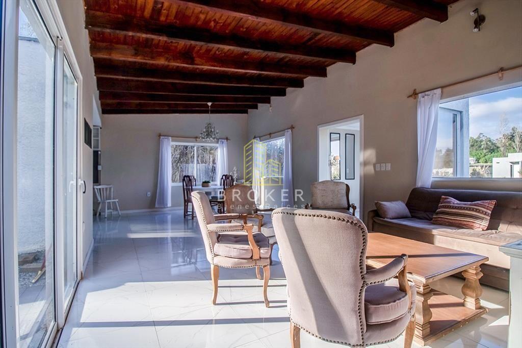 Oportunidad en venta de casa en barrio privado, 3