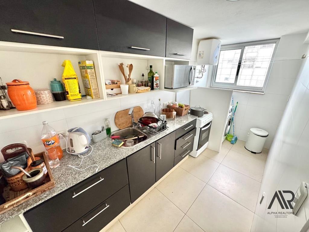 Apartamento en venta de 2 dormitorios c/ cochera en Pení...