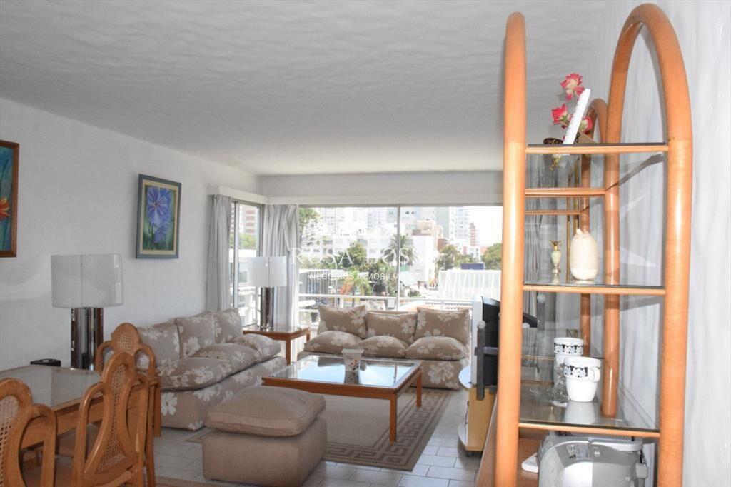 Apartamento en Peninsula, 3 dormitorios *