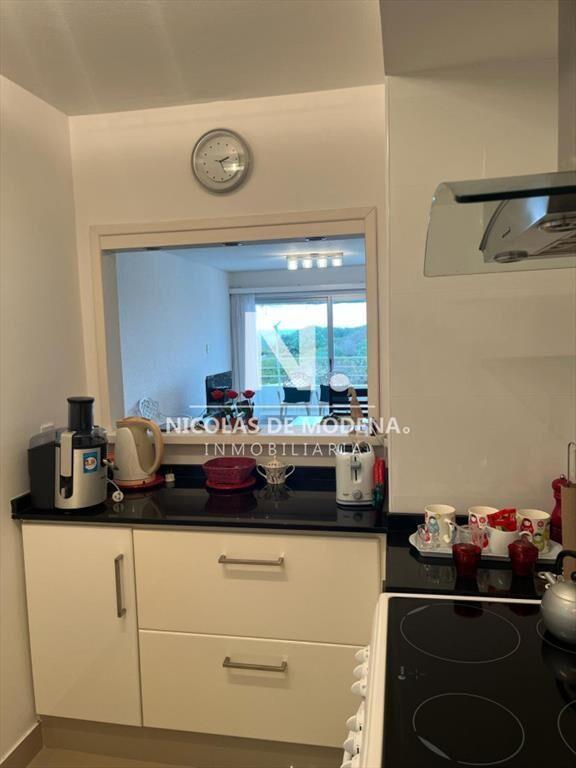 Vende apartamento de 3 dormitorios en Mansa, del