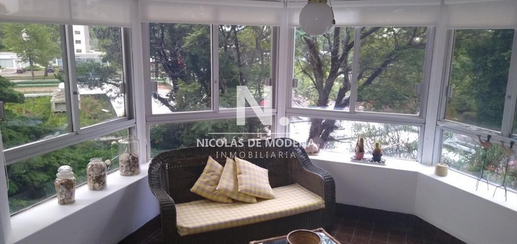 Apartamento en Venta - Piso alto - Punta del Este