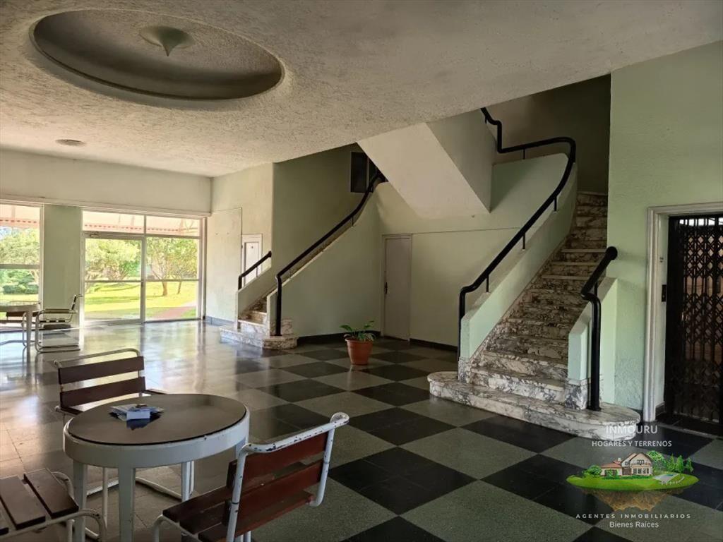 Vendo Lindo Apartamento en Edificio Emblemático de Atlán