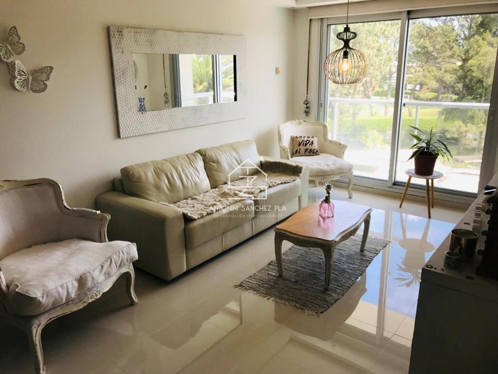 Apartamento alquiler anual 3 dormitorios