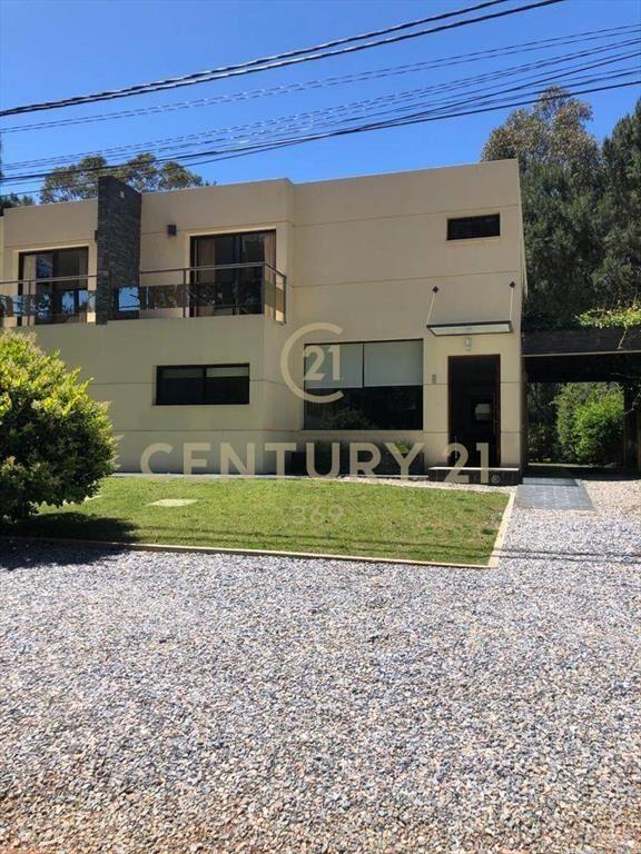 OPORTUNIDAD de inversión en SOLANAS, Casa duplex con Pisc...