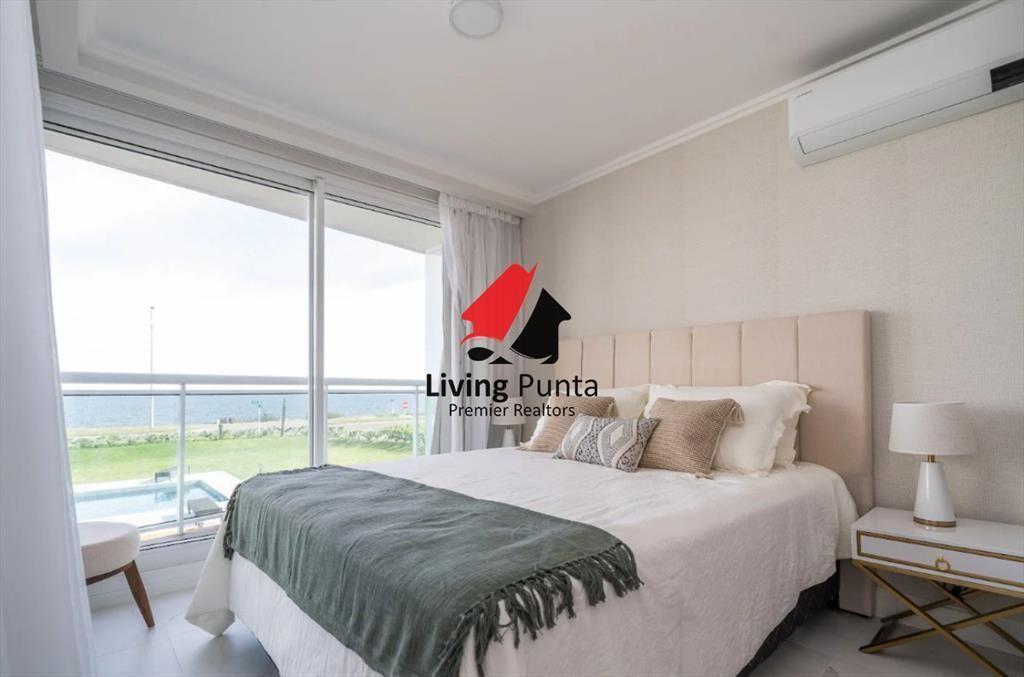 Apartamento en Alquiler de 2 dormitorio frente al