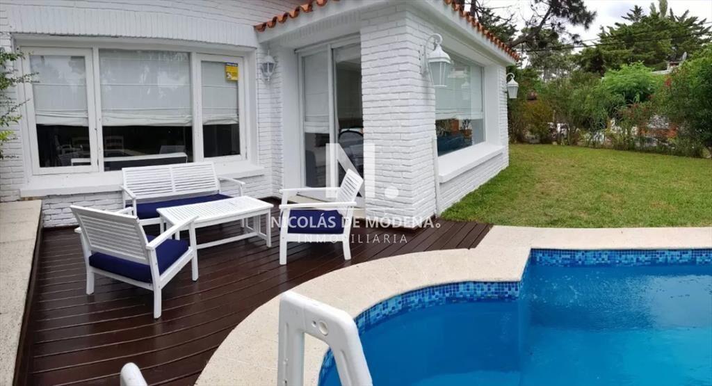 Casa  de 3 dormitorios en Venta en San Rafael,