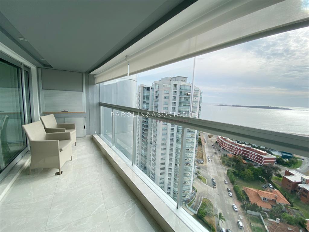 Apartamento de 3 dormitorios en venta en Miami