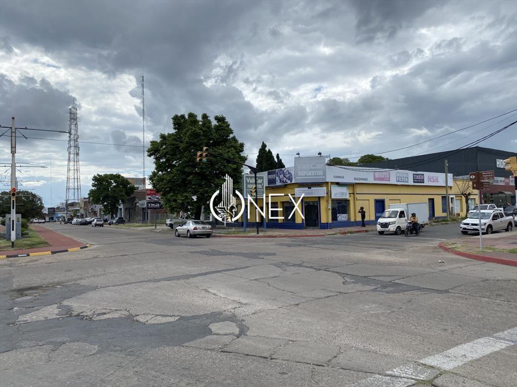 VENTA DE GRAN LOCAL COMERCIAL EN PRINCIPAL