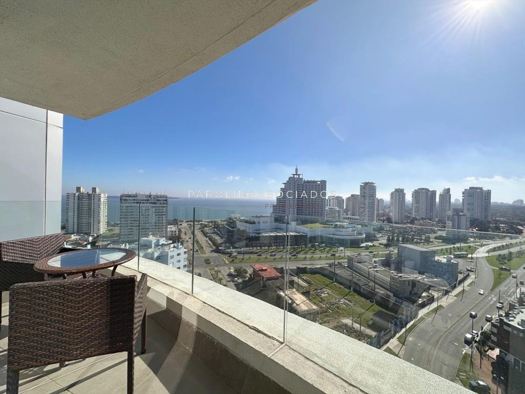 Apartamento de 2 dormitorios en edificio Artower,