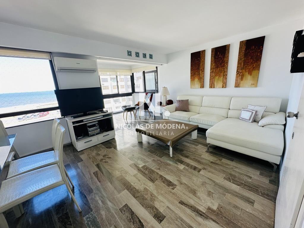 Apartamento en venta de 3 dormitorios en Playa ,