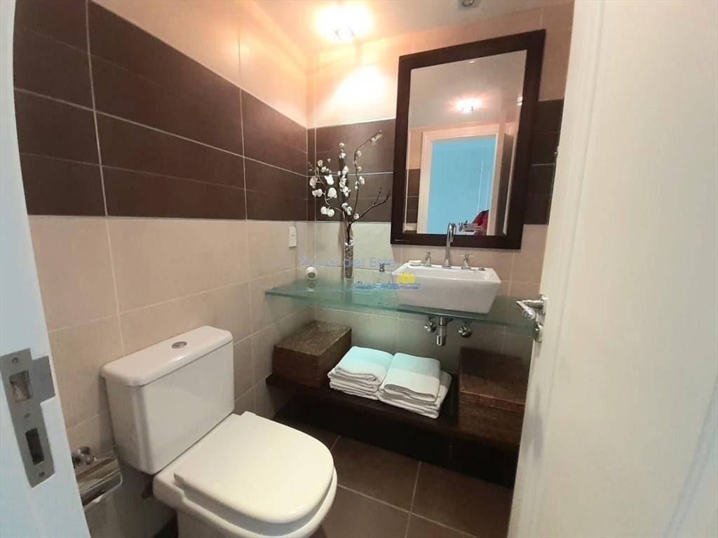 Apartamento en Alquiler de 3 Dormitorios en Punta