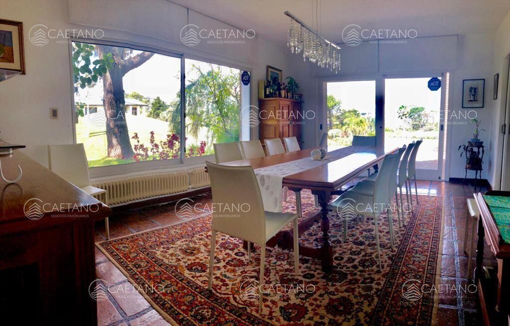 Casa en Pinares a 100 mts del mar !