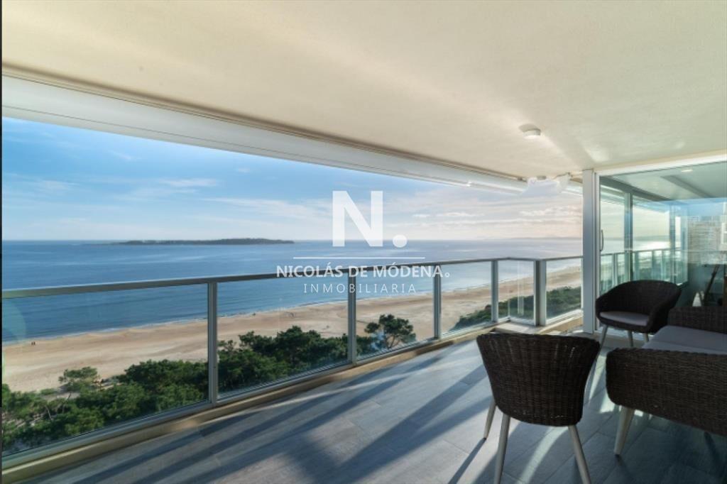 Vende apartamento de 4 dormitorios en Mansa, del