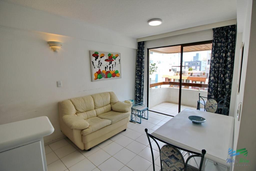 Apartamento de 2 dormitorios con piscina en venta