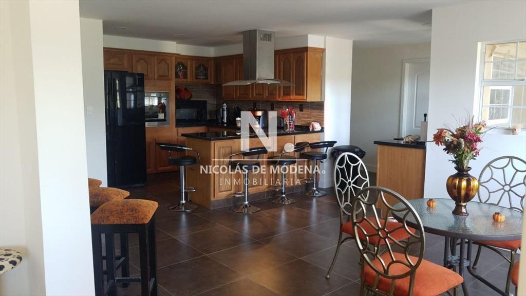 Venta de Casa, en Cumbres de Carrasco