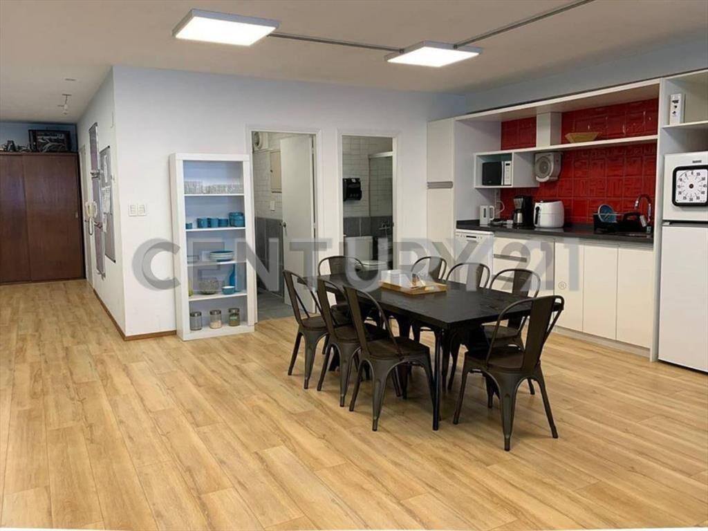 Alquiler Oficina 95 M² Totalmente equipada ! Ciudad Vieja...