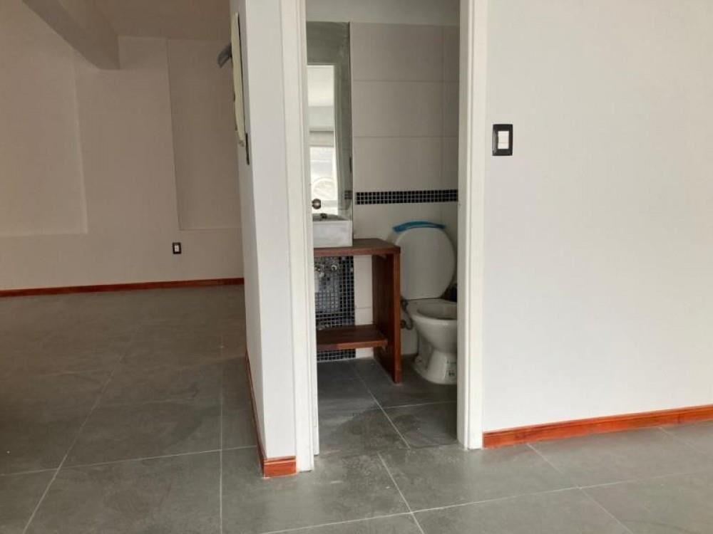 Venta oficina en Tres Cruces, Gral. Urquiza y Pte. Batlle