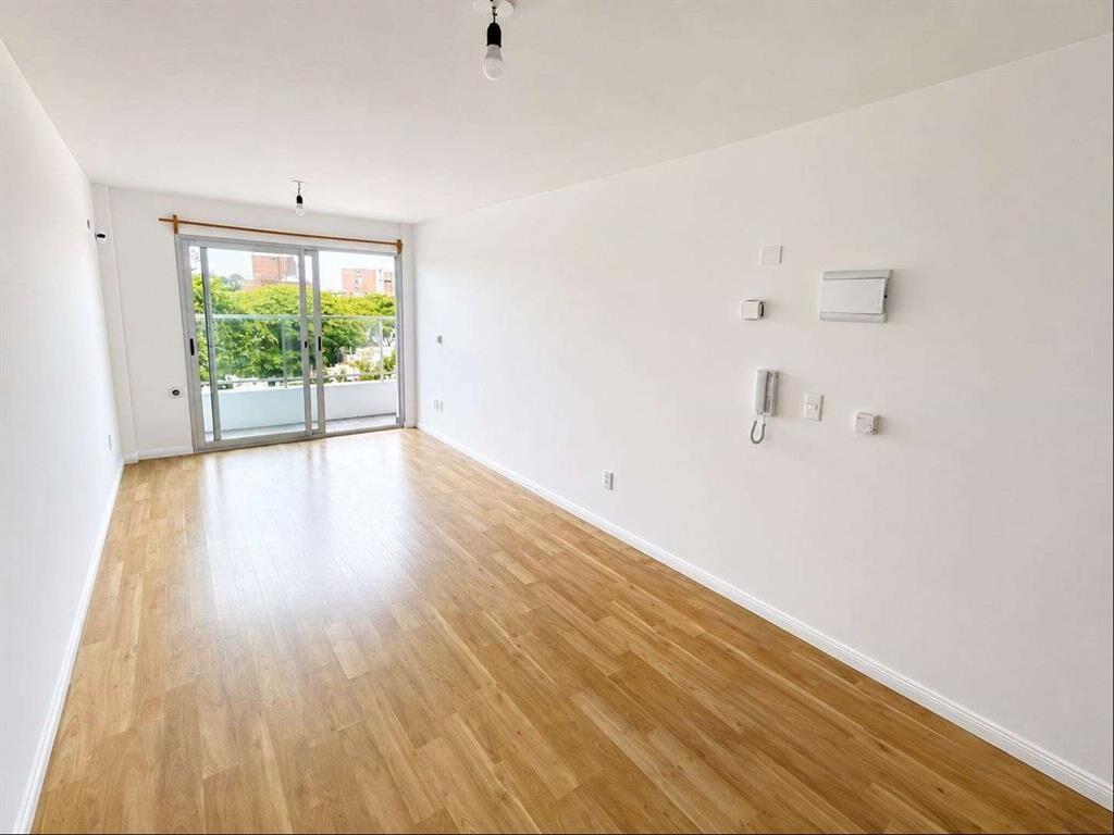 MONOAMBIENTE EN VENTA AL FRENTE CON BALCÓN
