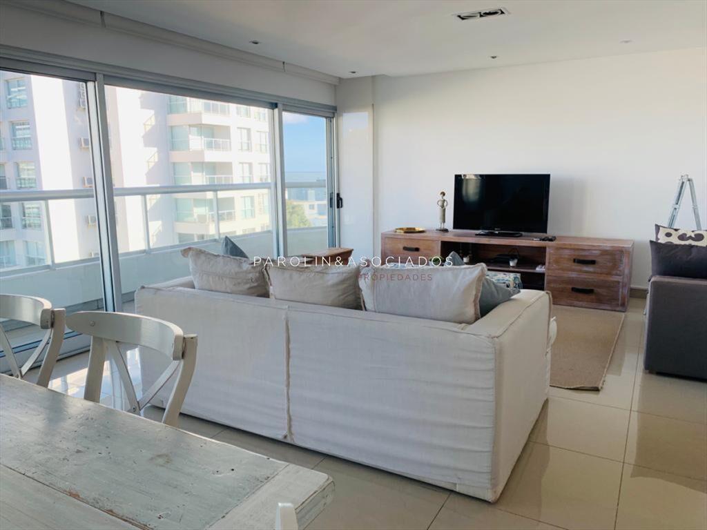Apartamento en venta de 3 dormitorios en Brava