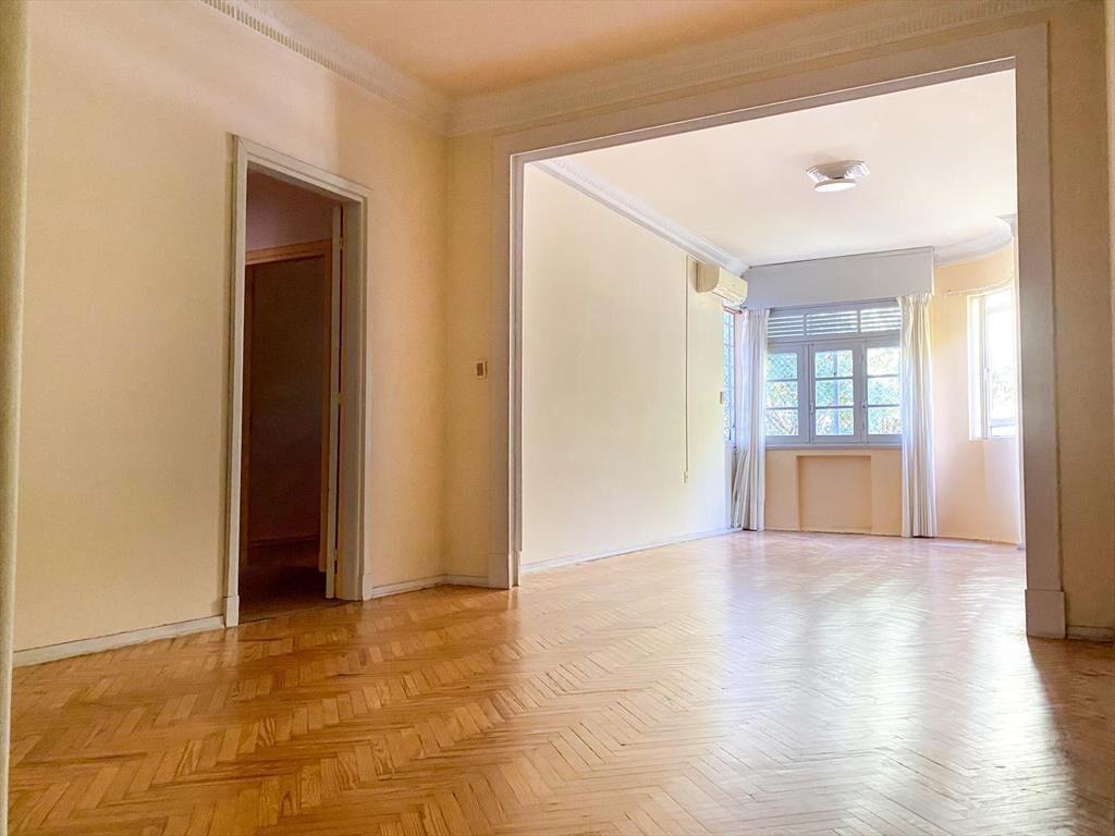 Venta Apartamento tres Dormitorios dos Baños con Renta en C