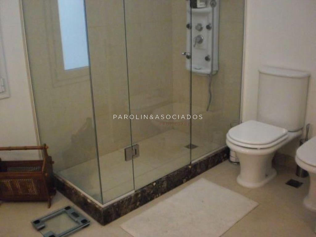Casa en venta de 4 dormitorios en Mansa, Punta