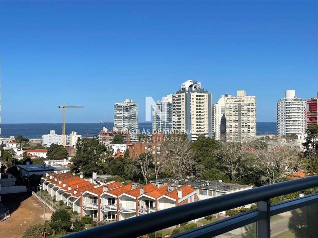 Apartamento de 3 dormitorios en Punta del Este