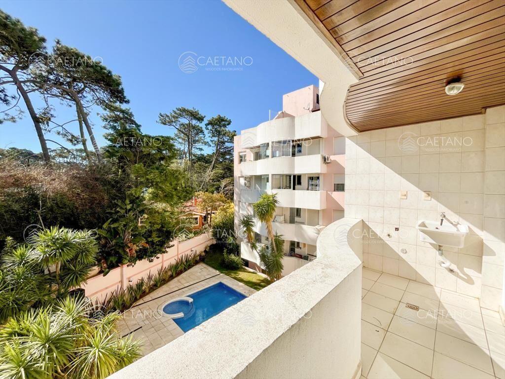 Venta apartamento 3 dormitorios. Playa mansa, del