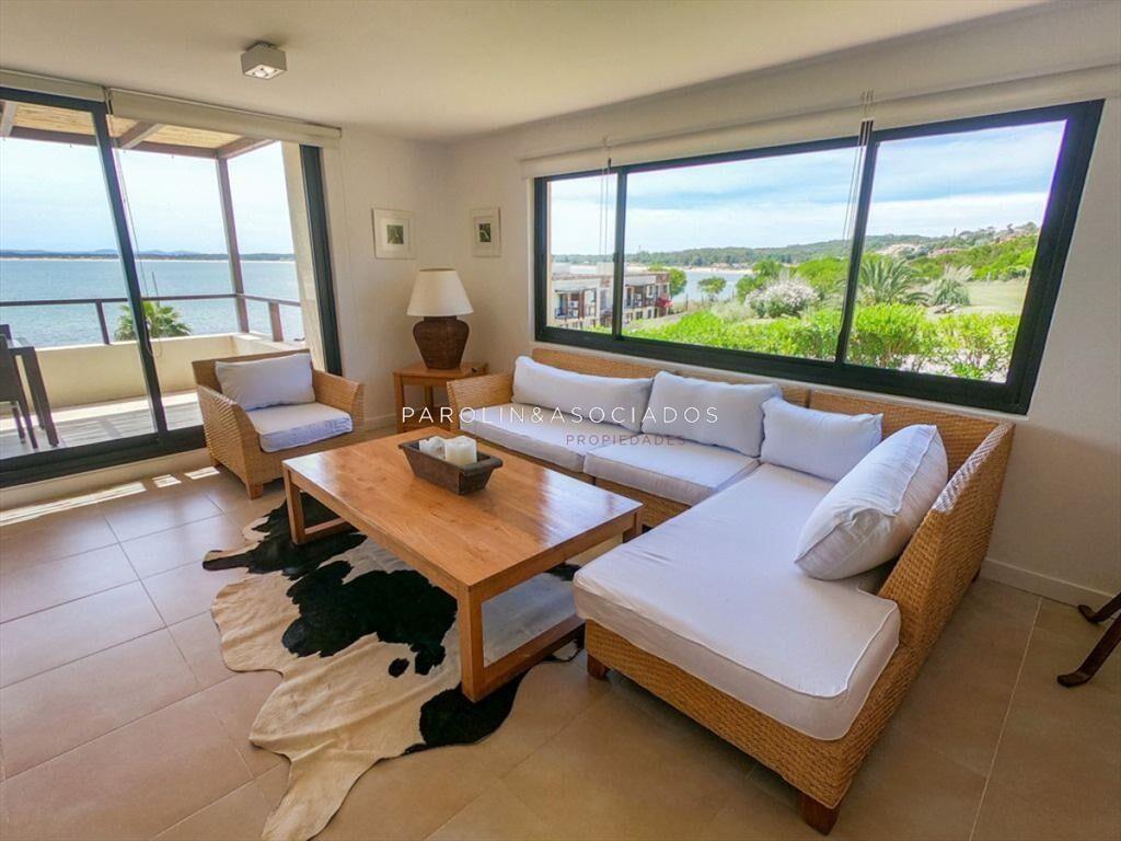 Apartamento en venta en Quartier, Punta del Este.