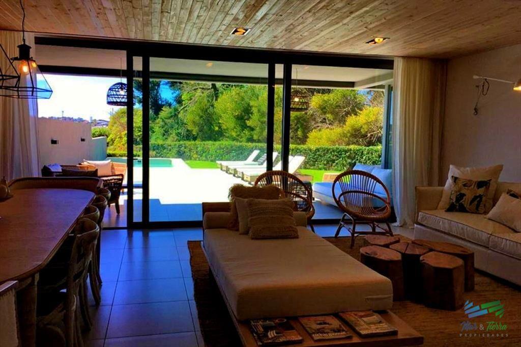 DEPARTAMENTO CON PISCINA PROPIA EN VENTA, 3 EN
