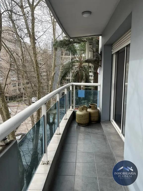 Apartamento en alquiler c/ cochera en Pocitos