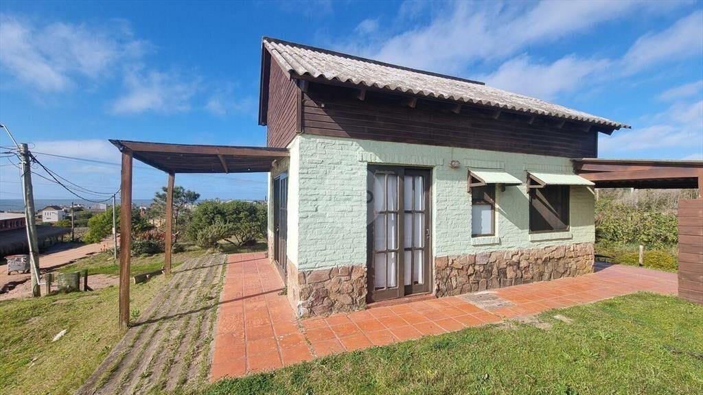 Venta 6 cabañas en Punta del Diablo. Playa del Ribero
