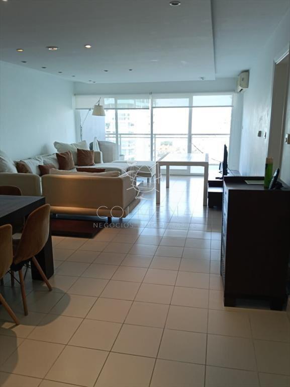 Apartamento en torre de categoria alquiler de